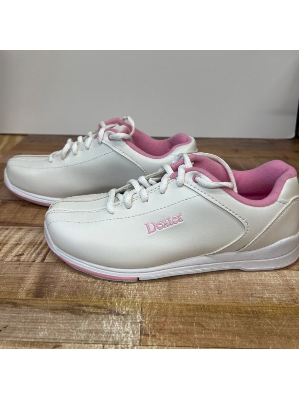 TS Dexter Raquel IV Women’s Bowling Shoes White Pink Size 7.5M B4270-7 NOS